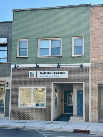 103A S  Main St, West Bend, WI 53095