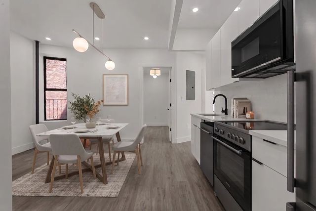 301 E  90th St #3C, New York, NY 10128