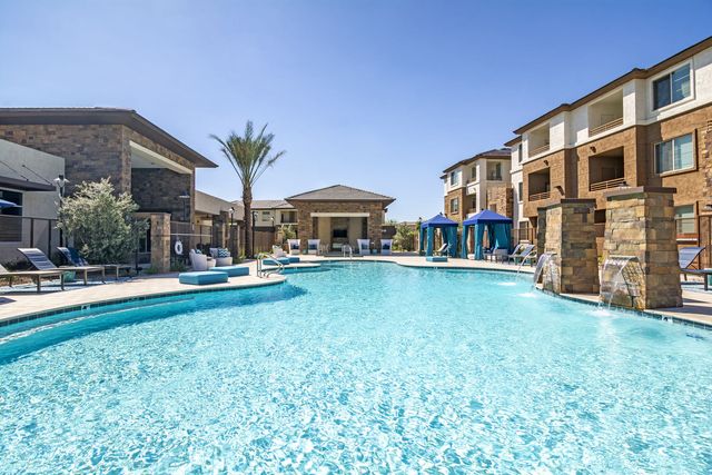 13310 N  Plaza Del Rio Blvd #2140, Peoria, AZ 85381
