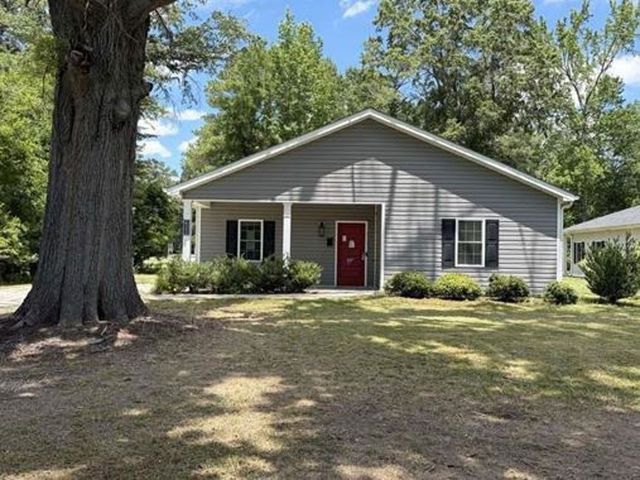 622 Williams St, Enfield, NC 27823