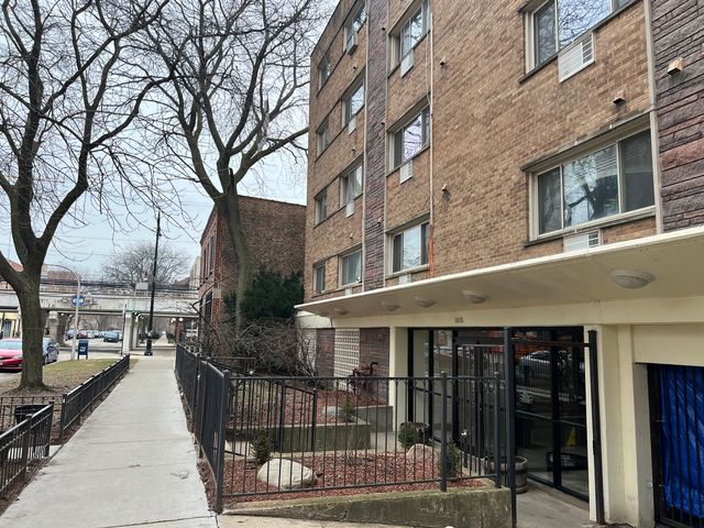 1415 W  Lunt Ave #301, Chicago, IL 60626