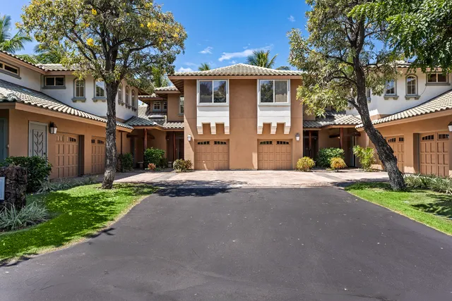 68-1125 N  Kaniku Dr #1405, Kamuela, HI 96743