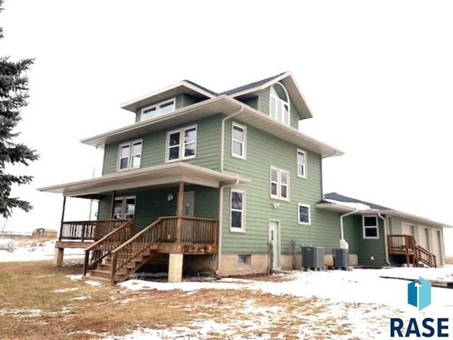 20664 390th Ave, Wolsey, SD 57384