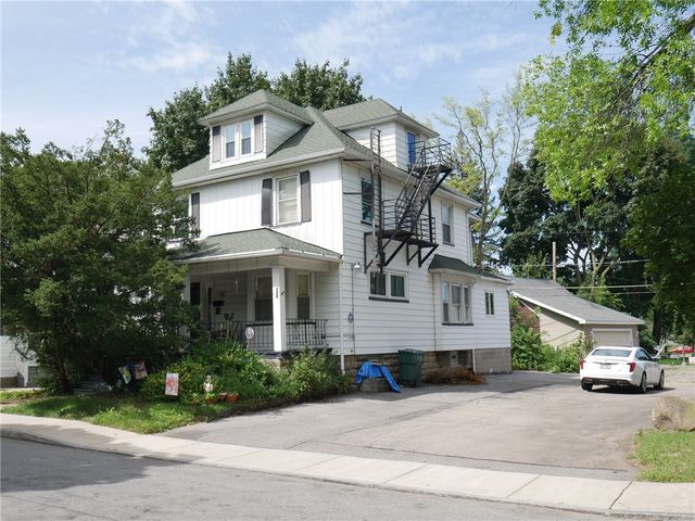 138 Parkdale Ter, Rochester, NY 14615