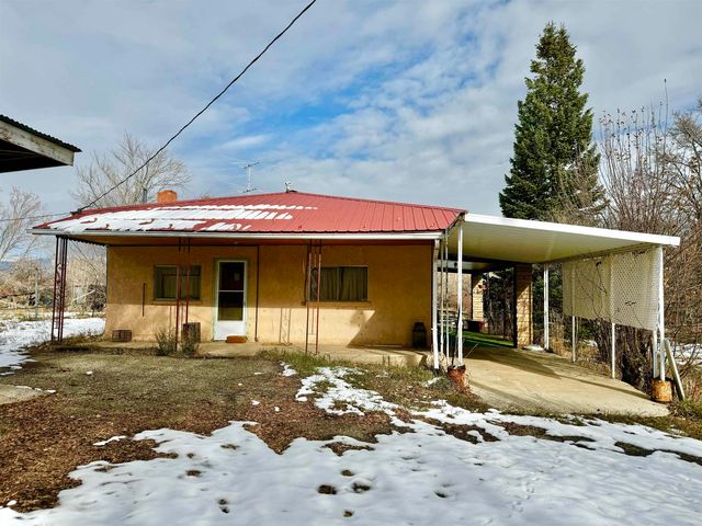 66 Old Santa Fe Rd, Ranchos De Taos, NM 87557