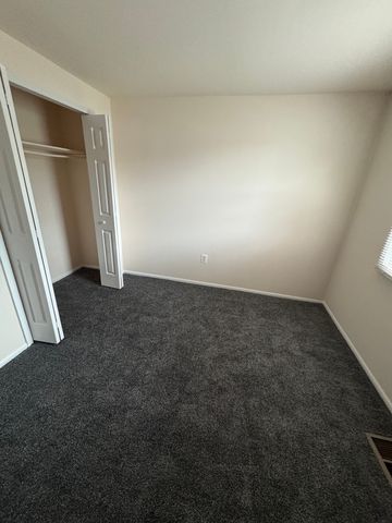 9924 Mallard Dr, Laurel, MD 20708