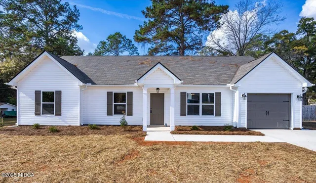 315 Lee St, Perry, GA 31069
