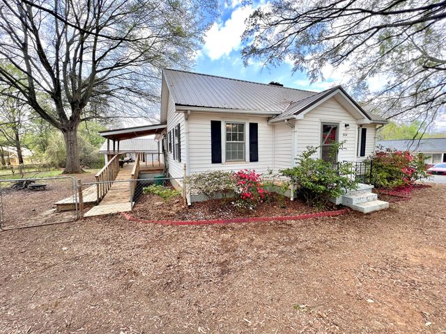 604 Wagner St, Troutman, NC 28166