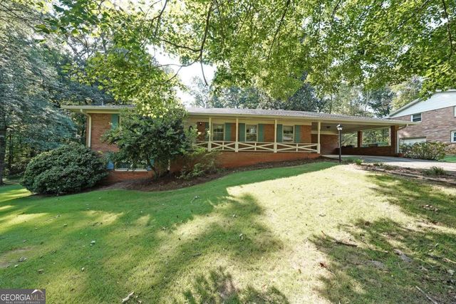 3950 Sherwood Dr, Douglasville, GA 30135