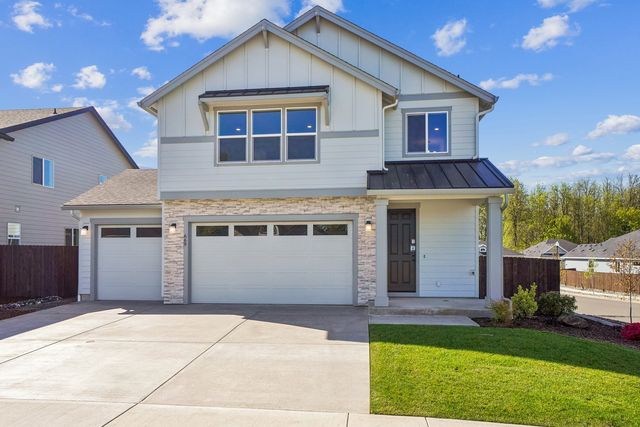669 NW 29th St, Battle Ground, WA 98604