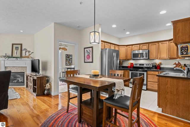 1420 Forest Park Dr #13, Traverse City, MI 49684