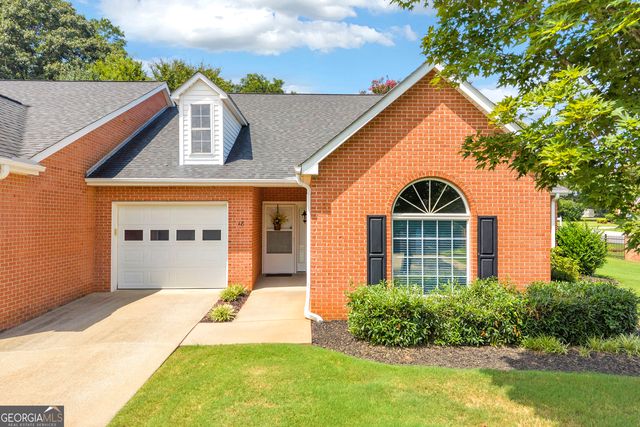 18 Somerset Ct, Hartwell, GA 30643