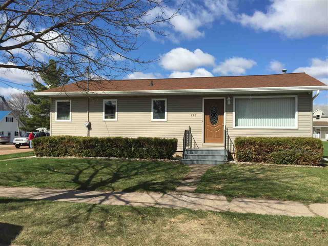 220 S  4th Ave, Edgar, WI 54426