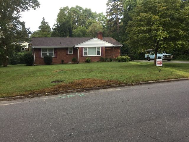 3956 Talcott Ave, Winston Salem, NC 27106