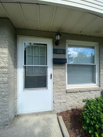 135 Floral Ave, Mount Clemens, MI 48043