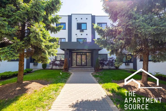 7621 N  Sheridan Rd #1C, Chicago, IL 60626