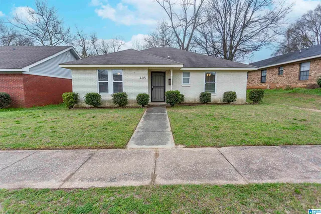 405 55th St, Fairfield, AL 35064