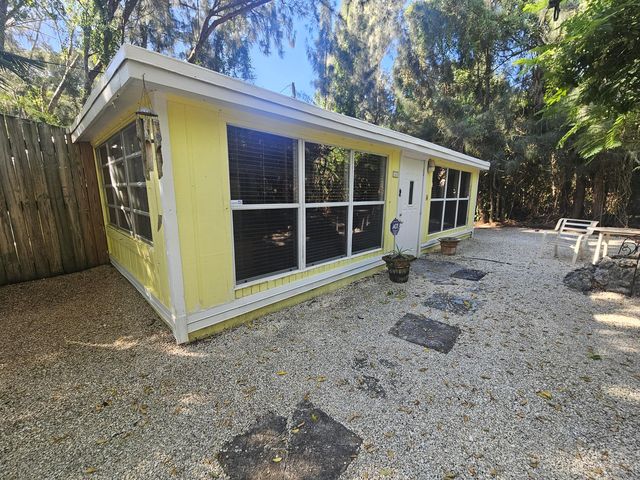 140 Gumbo Limbo Dr, Key Largo, FL 33037