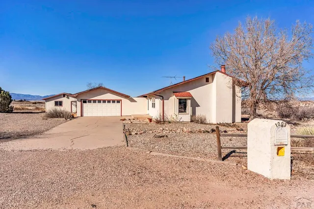 1003 S  Tierra Buena Dr, Pueblo West, CO 81007