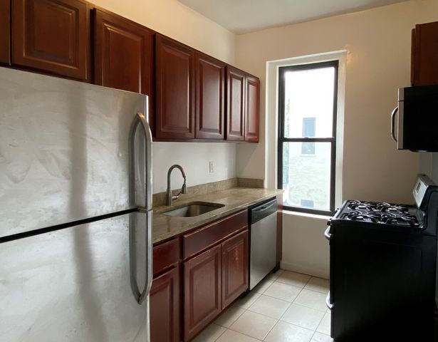 711 Ocean Ave #CH, Brooklyn, NY 11226