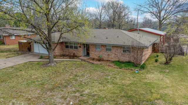 1620 Harris Dr, Bartlesville, OK 74006