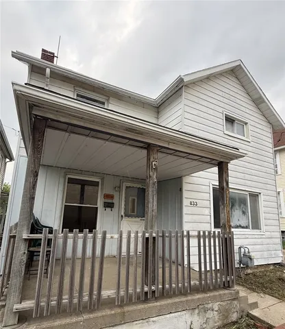 833 Morton St, New Castle, PA 16101