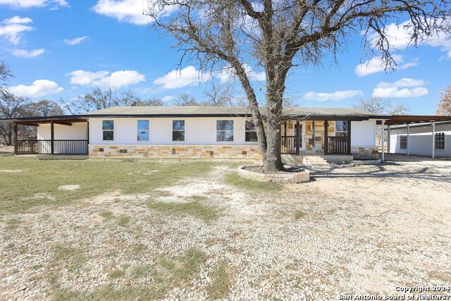 620 County Road 6846, Lytle, TX 78052