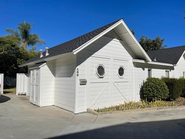 489 Ellis St, Pasadena, CA 91105