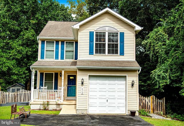 612 219th St, Pasadena, MD 21122
