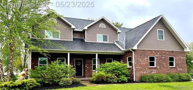 163 Persimmon Dr, Oxford, MI 48371