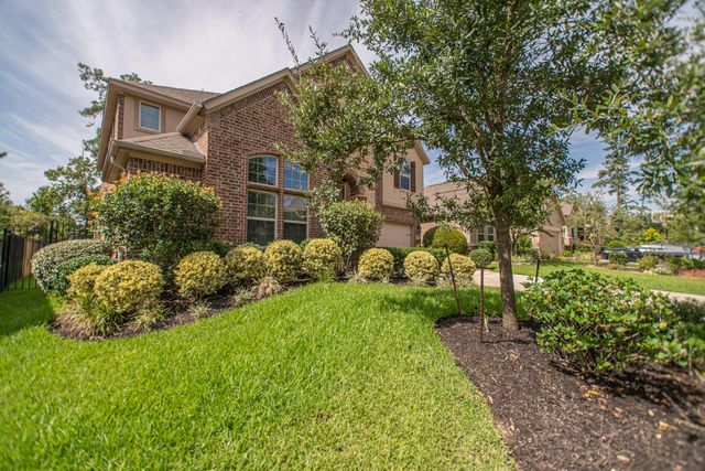 31 Whispering Thicket Pl, Tomball, TX 77375