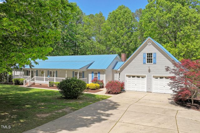 134 Rollins Mill Rd, Holly Springs, NC 27540