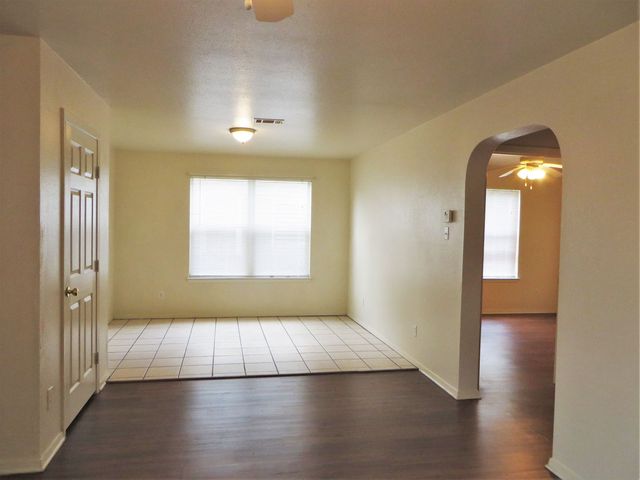 2216A Katy Ln, Georgetown, TX 78626