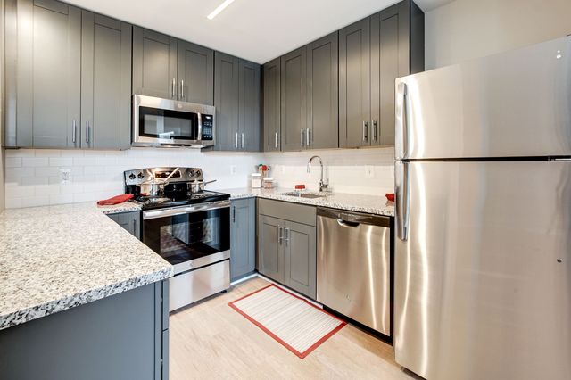 1360 Peabody St NW #70c459896, Washington, DC 20011