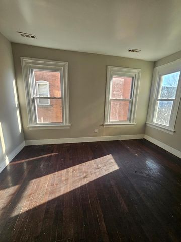 317 Exchange St   #2A, New Haven, CT 06513