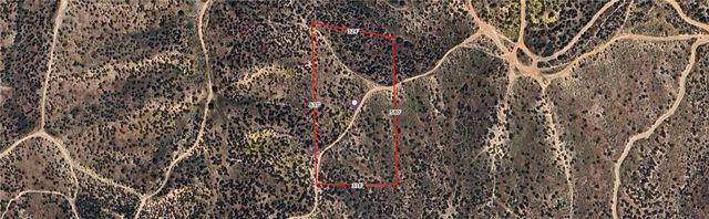 750 Summit Valley Rd, Hesperia, CA 92345