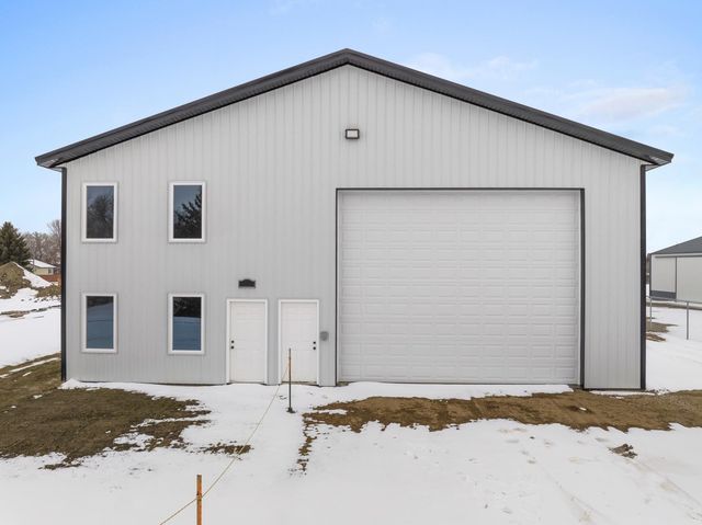118 5th Ave  SE, Surrey, ND 58785