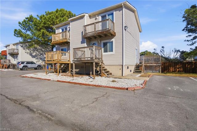 3712 Pretty Lake Ave #4B, Norfolk, VA 23518
