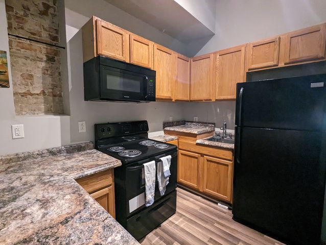 404 W  Broad St #201, Richmond, VA 23220
