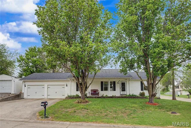 236 Alpine Dr, Cape Girardeau, MO 63701
