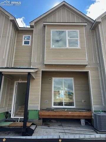 7216 Clove Hitch Hts, Colorado Springs, CO 80918