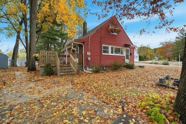 392 Gifford St, Springfield, MA 01118