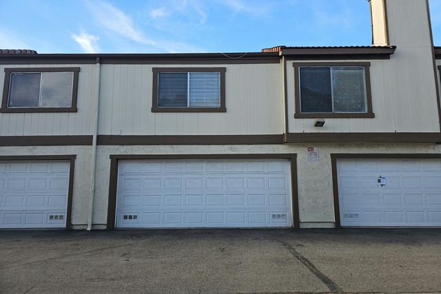 1213 S  Palmetto Ave #F, Ontario, CA 91762