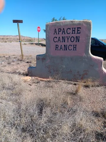 Canyon Dr, Laguna, NM 87026