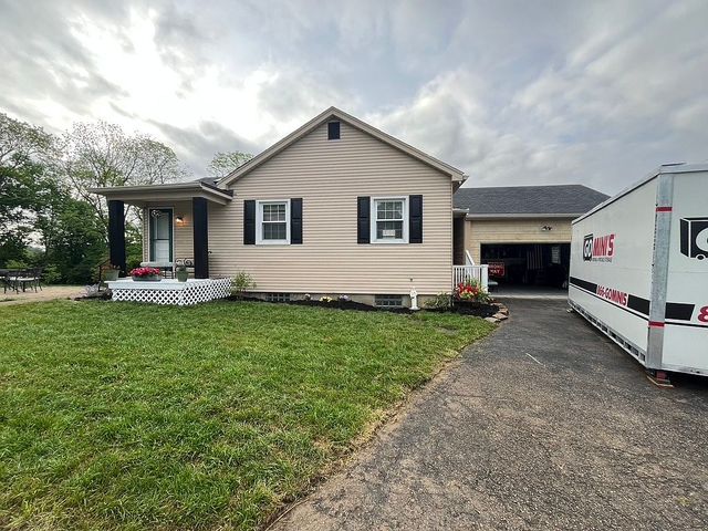 6640 Kugler Mill Rd, Cincinnati, OH 45236