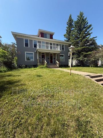 2105 E  5th St, Duluth, MN 55812