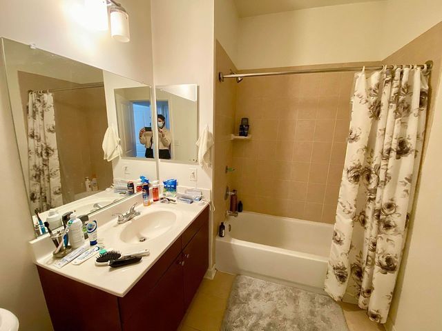 3201 Saint Paul St #214, Baltimore, MD 21218