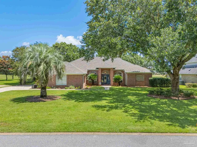 3232 Cobblestone Dr, Pace, FL 32571