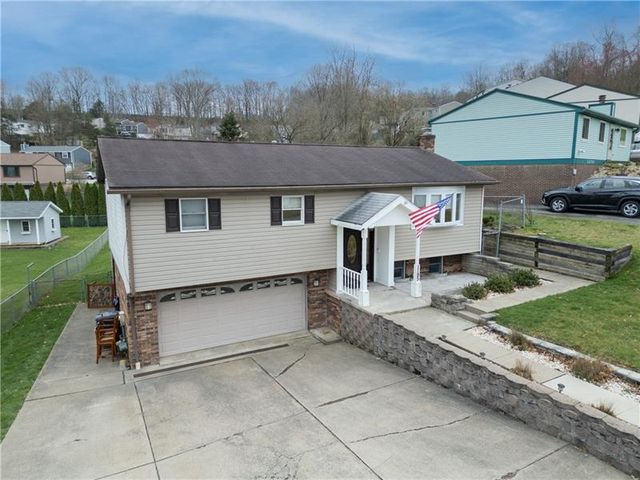 1195 Mike Reed Dr, South Park, PA 15129
