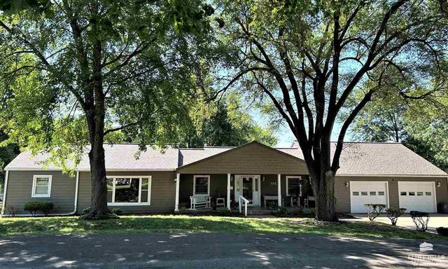 103 Hillside Dr, Council Grove, KS 66846